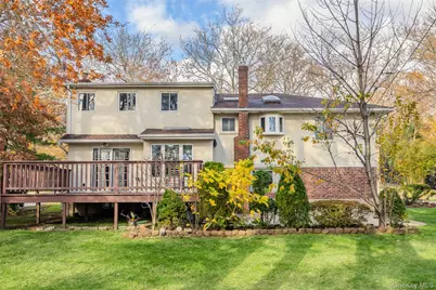 38 Lake Drive, Manhasset Hills, NY 11040 - Photo 36