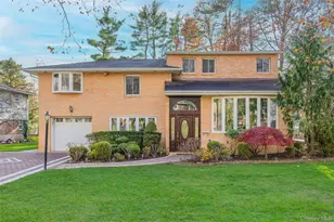 38 Lake Dr, Manhasset Hills, NY 11040 - Photo 2