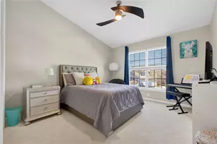 733 Huntington Dr, Fishkill, NY 12524 - Photo 16