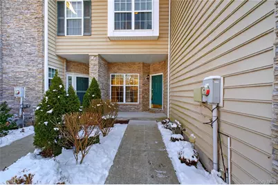 733 Huntington Drive, Fishkill, NY 12524 - Photo 2