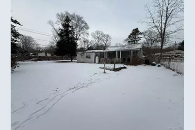 549 Granny Road, Medford, NY 11763 - Photo 34
