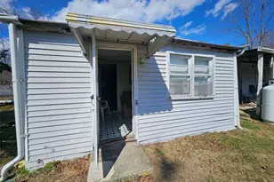 549 Granny Rd, Medford, NY 11763 - Photo 6