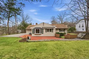 176 Barker St, Mount Kisco, NY 10549 - Photo 2