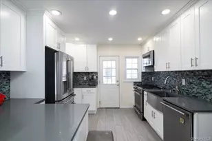 48 Rosebud Ave, Merrick, NY 11566 - Photo 6
