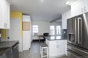 48 Rosebud Ave, Merrick, NY 11566 - Photo 8