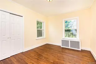 17 Landscape Ave, Yonkers, NY 10705 - Photo 6