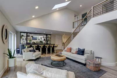 12 Combes Avenue, Rockville Centre, NY 11570 - Photo 6