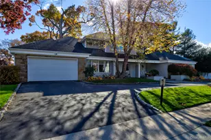 12 Combes Ave, Rockville Centre, NY 11570 - Photo 2