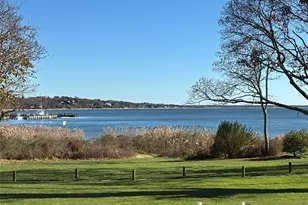 40 Canoe Place Rd, Hampton Bays, NY 11946 - Photo 34