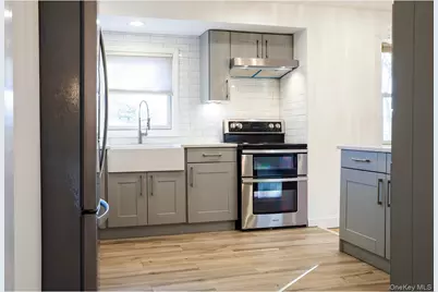 58 Hauppauge Road, Hauppauge, NY 11788 - Photo 6