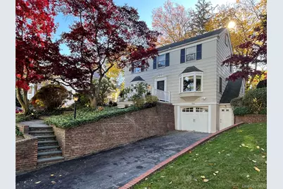 146 Quaker Ridge Road, Manhasset, NY 11030 - Photo 2