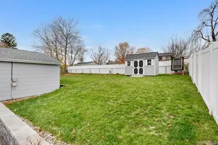 29 Wedgewood Rd, Fishkill, NY 12524 - Photo 16