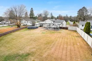 15 Franklin Rd, Hyde Park, NY 12538 - Photo 4