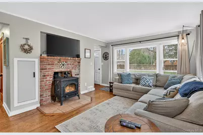 51 Ward Place, Fishkill, NY 12524 - Photo 6