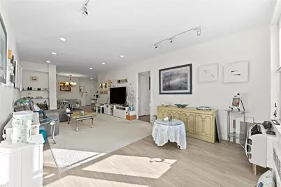 23-45 Bell Boulevard #5G, Bayside, NY 11360 - Photo 4