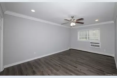 656 Veterans Highway #3-2A, Hauppauge, NY 11788 - Photo 8