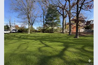 4 Washington Avenue, Smithtown, NY 11787 - Photo 22