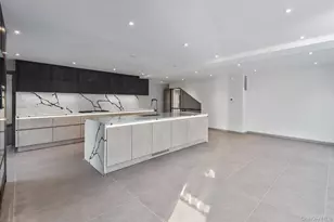 369 E Shore Rd, Great Neck, NY 11023 - Photo 18