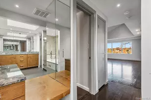 369 E Shore Rd, Great Neck, NY 11023 - Photo 30