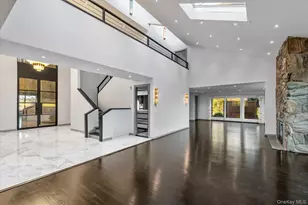 369 E Shore Rd, Great Neck, NY 11023 - Photo 6