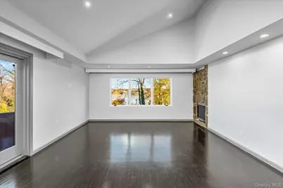 369 E Shore Road, Great Neck, NY 11023 - Photo 26