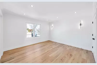 41 Coachman Lane, Levittown, NY 11756 - Photo 24