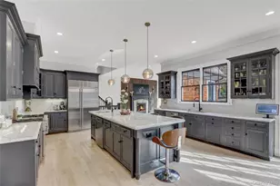 119 Wheatley Rd, Old Westbury, NY 11568 - Photo 10