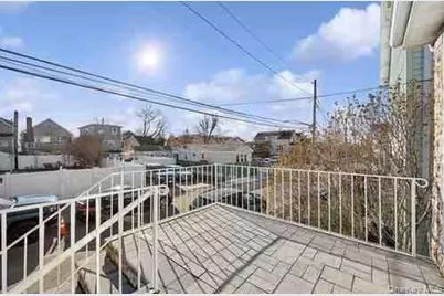 10223 164th Drive, Howard Beach, NY 11414 - Photo 4