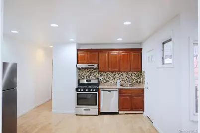 8735 129th Street, Richmond Hill, NY 11418 - Photo 4