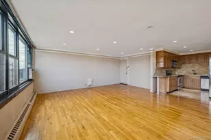 166-26 Powells Cove Blvd, Whitestone, NY 11357 - Photo 4