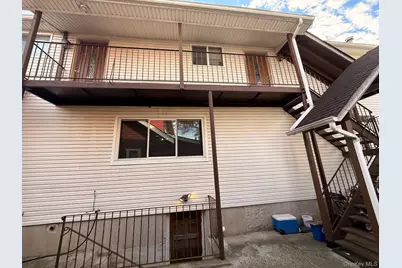 386 Page Avenue, New York, NY 10307 - Photo 2