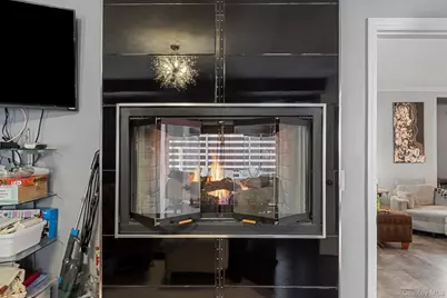 386 Page Avenue, New York, NY 10307 - Photo 6