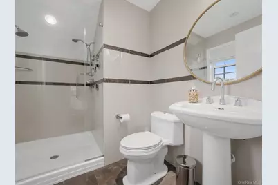 143 Oak Street, Amityville, NY 11701 - Photo 16