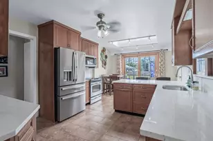 143 Oak St, Amityville, NY 11701 - Photo 8