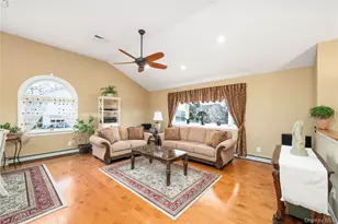 293 Garden St, New Windsor, NY 12553 - Photo 4