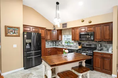 293 Garden Street, New Windsor, NY 12553 - Photo 6