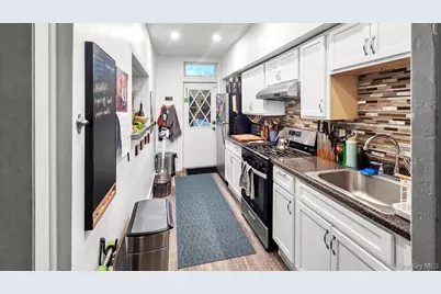 6439 74th Avenue, Glendale, NY 11385 - Photo 4