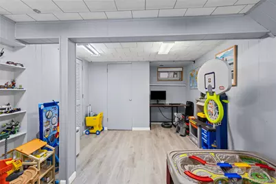 1734 Roberta Lane, Merrick, NY 11566 - Photo 34