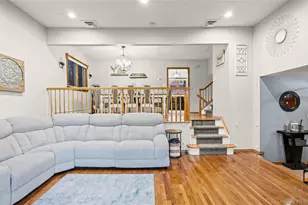 1734 Roberta Ln, Merrick, NY 11566 - Photo 14