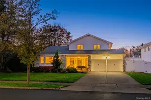 1734 Roberta Ln, Merrick, NY 11566 - Photo 2