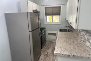 141 Edmunton Dr, North Babylon, NY 11703 - Photo 10