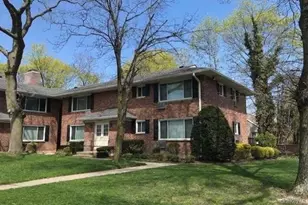 141 Edmunton Dr, North Babylon, NY 11703 - Photo 2