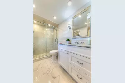 266 Thompson Avenue, Oceanside, NY 11572 - Photo 26