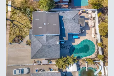 266 Thompson Avenue, Oceanside, NY 11572 - Photo 32