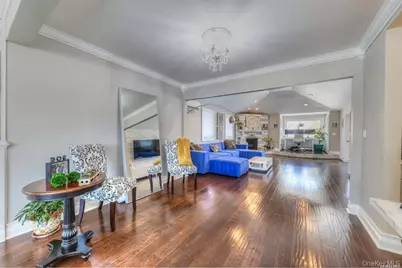 266 Thompson Avenue, Oceanside, NY 11572 - Photo 8