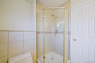 273 Delaware Ave, Bay Shore, NY 11706 - Photo 30