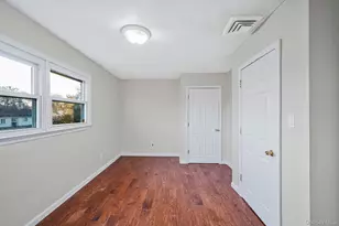 273 Delaware Ave, Bay Shore, NY 11706 - Photo 28