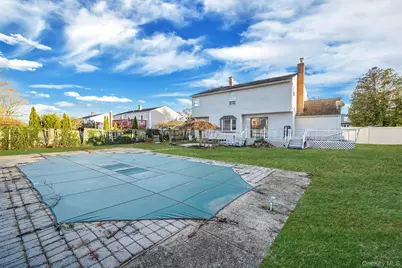 273 Delaware Avenue, Bay Shore, NY 11706 - Photo 6