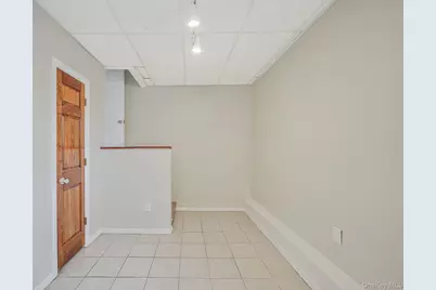 273 Delaware Avenue, Bay Shore, NY 11706 - Photo 14