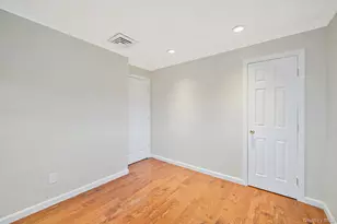 273 Delaware Ave, Bay Shore, NY 11706 - Photo 32